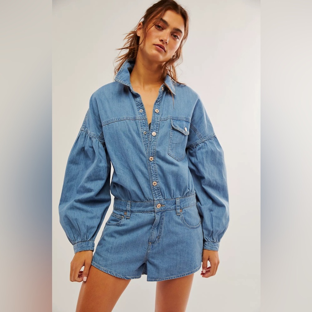 Free People We The Free Zodiac Chambray Denim Romper XS Blue Button Front